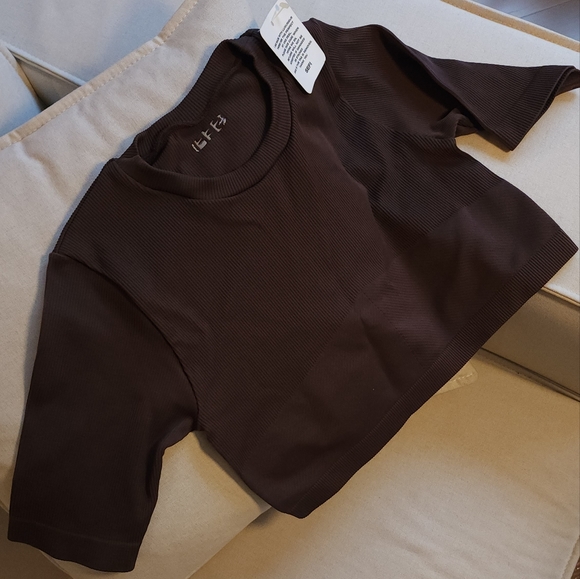 SEFI Timeless Crop in Goldstone - Picture 3 of 4